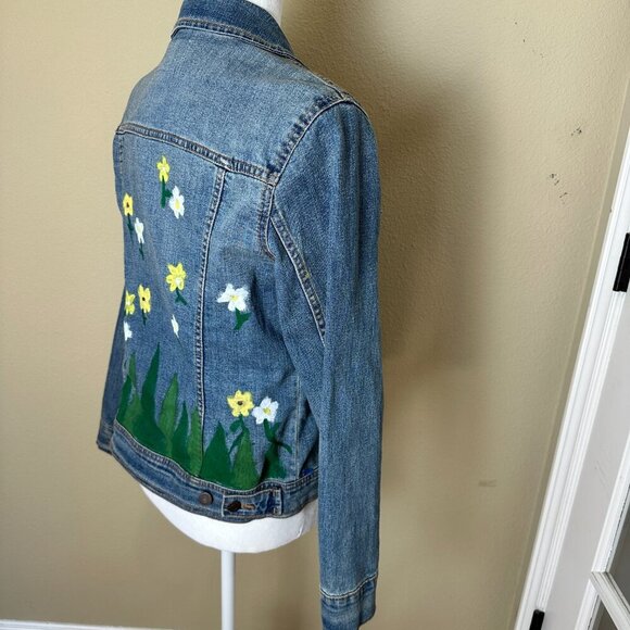 HANDPAINTED Old Navy Jean Jacket with flowers & trees size Medium - Picture 6 of 10